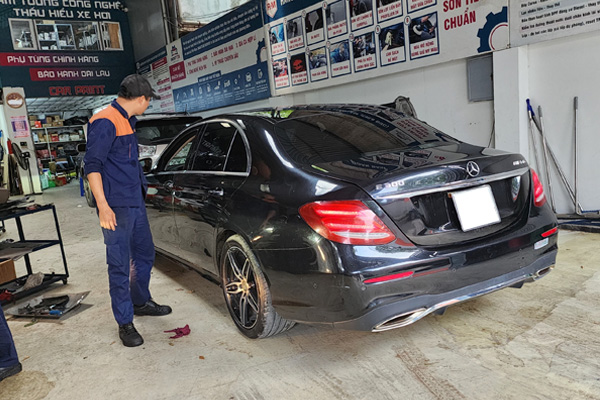Sửa Chữa Xe Mercedes tại Quận 1 – Nâng Tầm Đẳng Cấp và Sự Chuyên Nghiệp