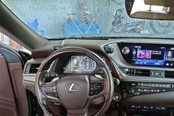 Trung tâm sửa chữa xe Lexus